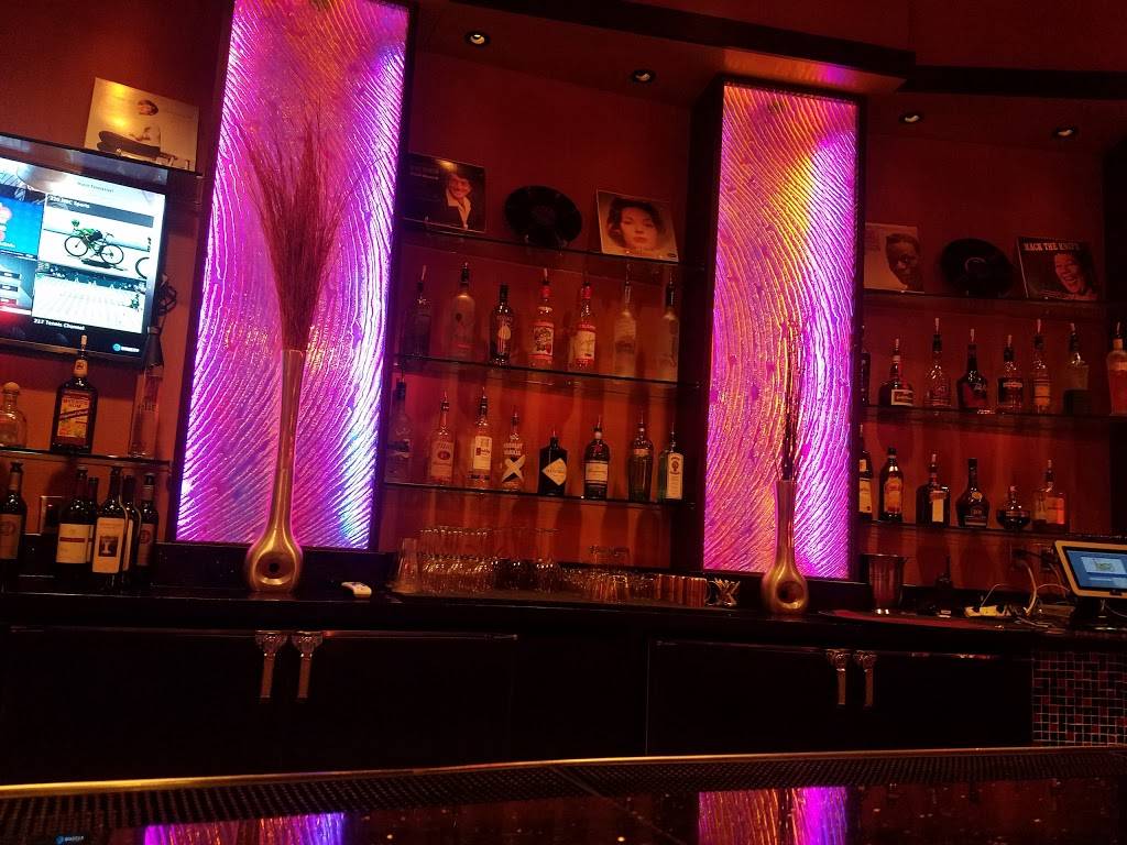 DJs Steakhouse | restaurant | 777 Jumers Dr, Rock Island, IL 61201, USA | 3097564600 OR +1 309-756-4600