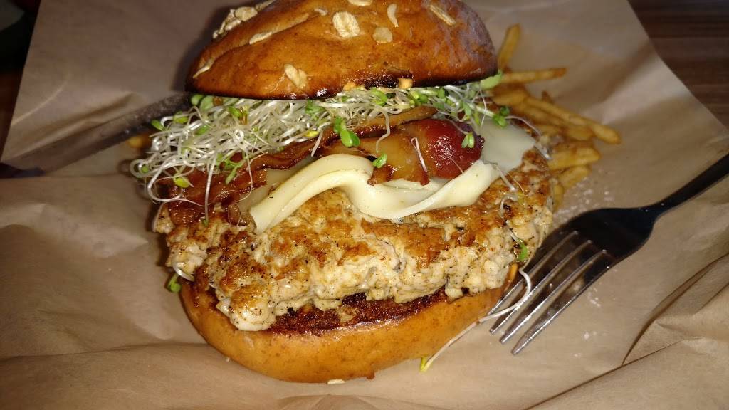 Grub Burger Bar | restaurant | 8255 Preston Rd #300, Plano, TX 75024, USA | 9725355157 OR +1 972-535-5157