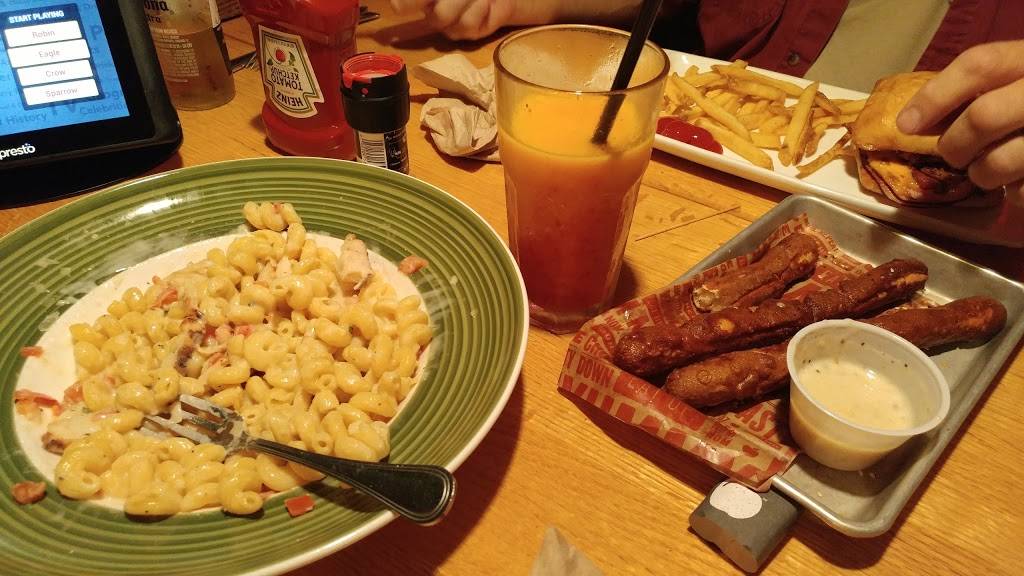 Applebees Grill + Bar | restaurant | 1251 S, Cherokee Dr, Marshall, MO 65340, USA | 6608862749 OR +1 660-886-2749