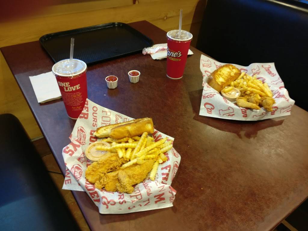Raising Canes Chicken Fingers | meal takeaway | 2201 War Admiral Way, Lexington, KY 40509, USA | 8595430154 OR +1 859-543-0154