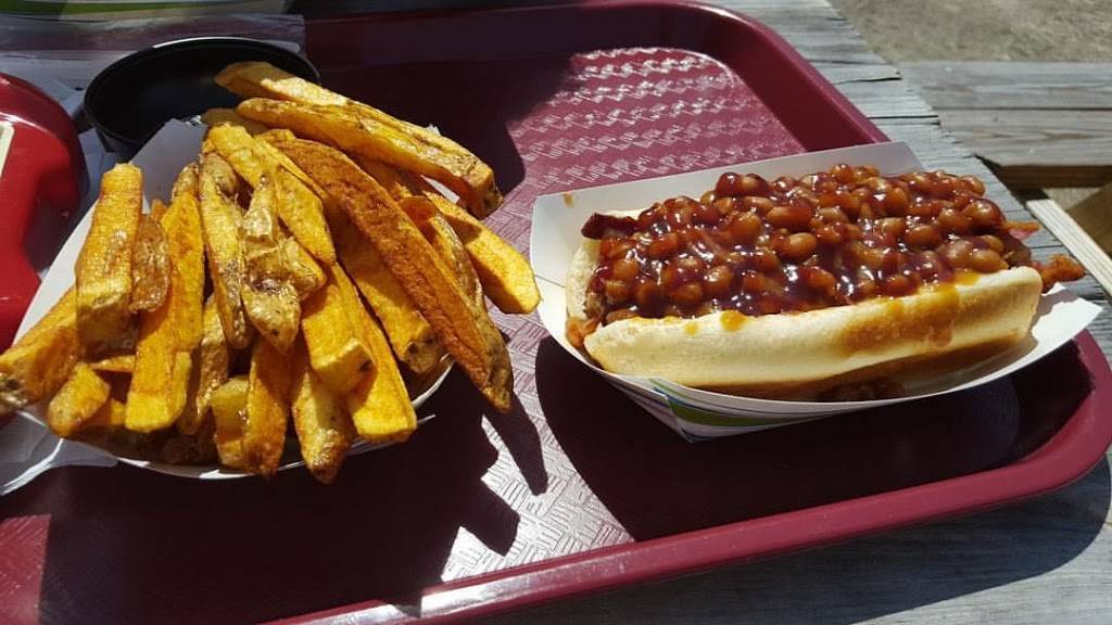 Crazy Dogs Grill | restaurant | 1720 N Bridge St, Chillicothe, OH 45601, USA | 7408516430 OR +1 740-851-6430