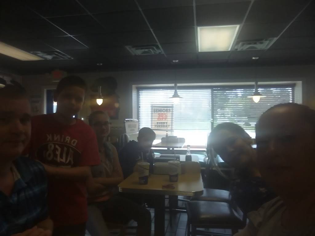 Long John Silvers | restaurant | 2519 W Parrish Ave, Owensboro, KY 42301, USA | 2706854814 OR +1 270-685-4814