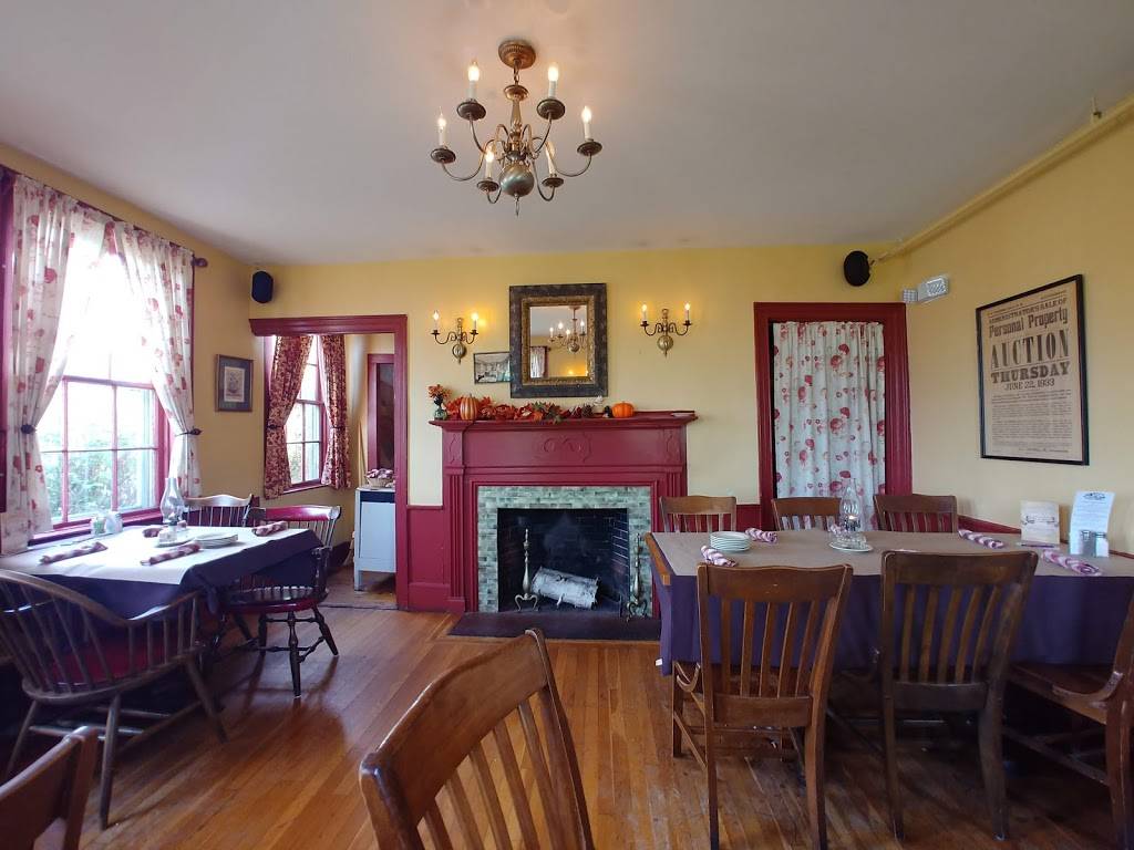 The Common Man | restaurant | 304 Daniel Webster Hwy, Merrimack, NH 03054, USA | 6034293463 OR +1 603-429-3463