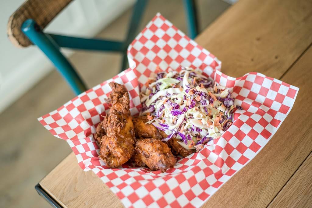 Fry the Coop | restaurant | 5128 W 95th St, Oak Lawn, IL 60453, USA | 7085768645 OR +1 708-576-8645