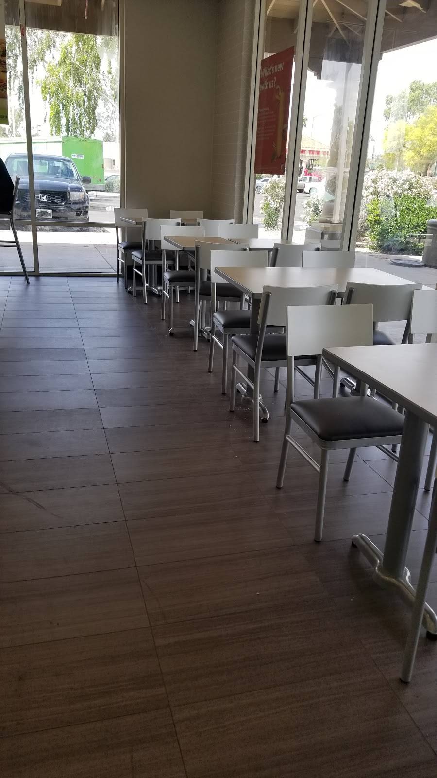 Subway | restaurant | Main Street Marketplace, 1911 W Main St #1, Mesa, AZ 85201, USA | 4809641901 OR +1 480-964-1901