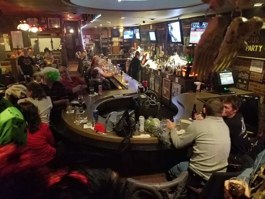 Shantie Food & Spirit | restaurant | 3535 E 9 Mile Rd, Warren, MI 48091, USA | 5867555055 OR +1 586-755-5055