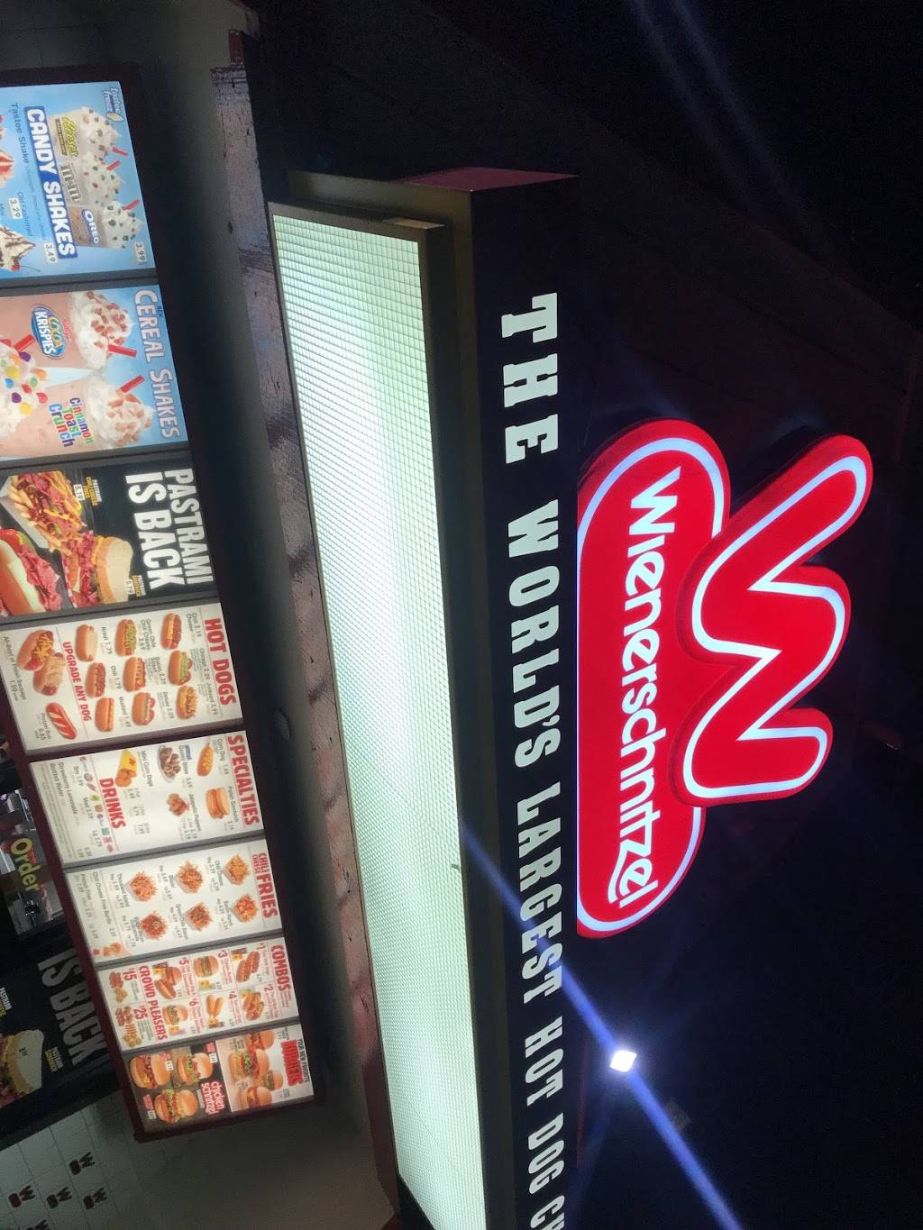 Wienerschnitzel | restaurant | 175 W Foothill Blvd, Pomona, CA 91767, USA | 9095967606 OR +1 909-596-7606