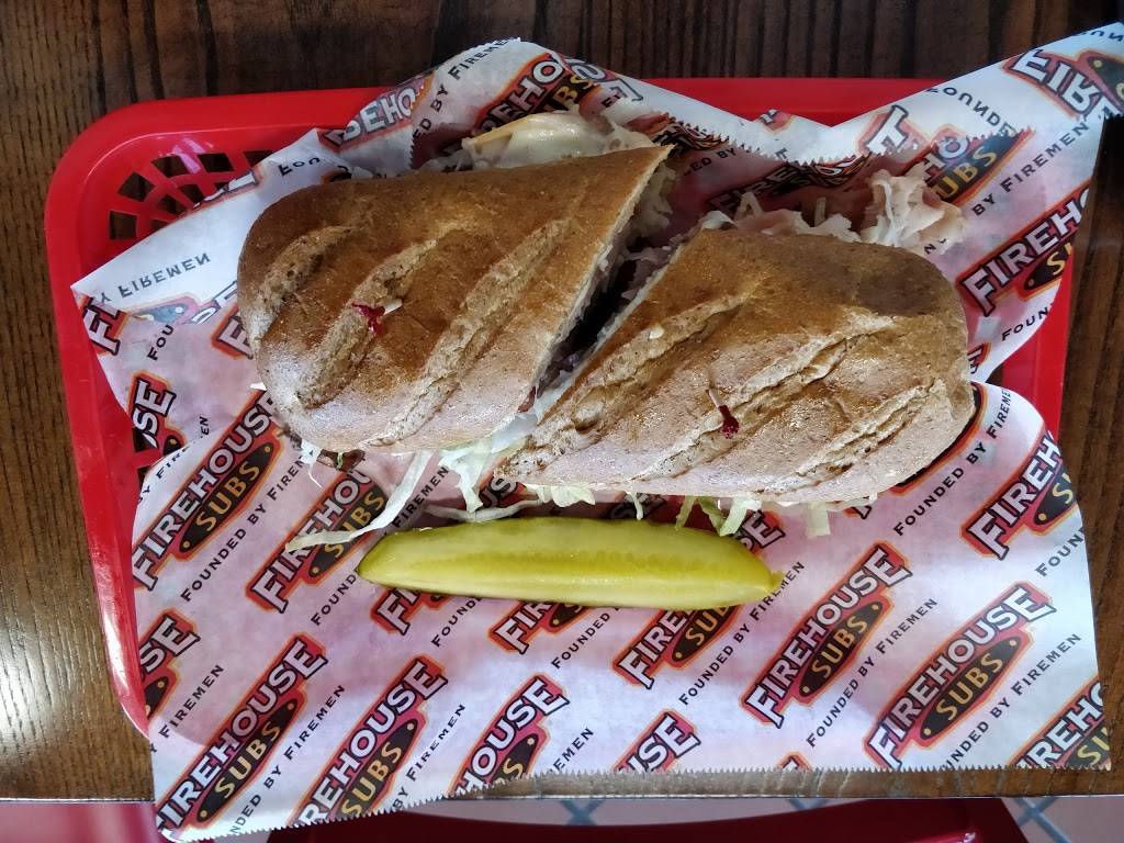 Firehouse Subs | restaurant | 2901 Major MacKenzie Dr W, Maple, ON L6A 3N9, Canada | 9058320002 OR +1 905-832-0002