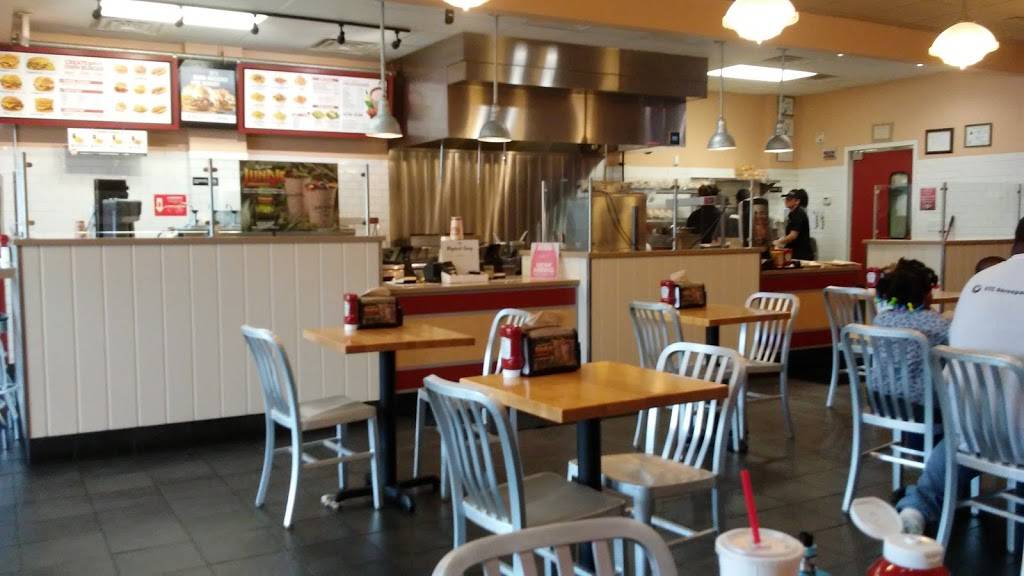 Wayback Burgers | restaurant | 1700 Raleigh Rd Pkwy W #140, Wilson, NC 27896, USA | 2522812080 OR +1 252-281-2080