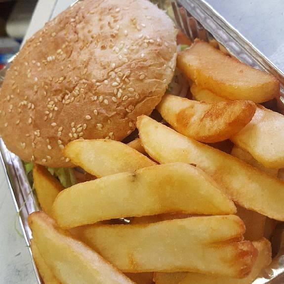 sams food castle | restaurant | 9904 Rockaway Beach Blvd, Rockaway Park, NY 11694, USA | 9179299132 OR +1 917-929-9132