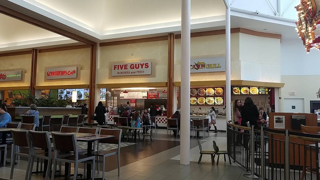 Five Guys | meal takeaway | 2192 North Point Cir, Alpharetta, GA 30022, USA | 6783930065 OR +1 678-393-0065