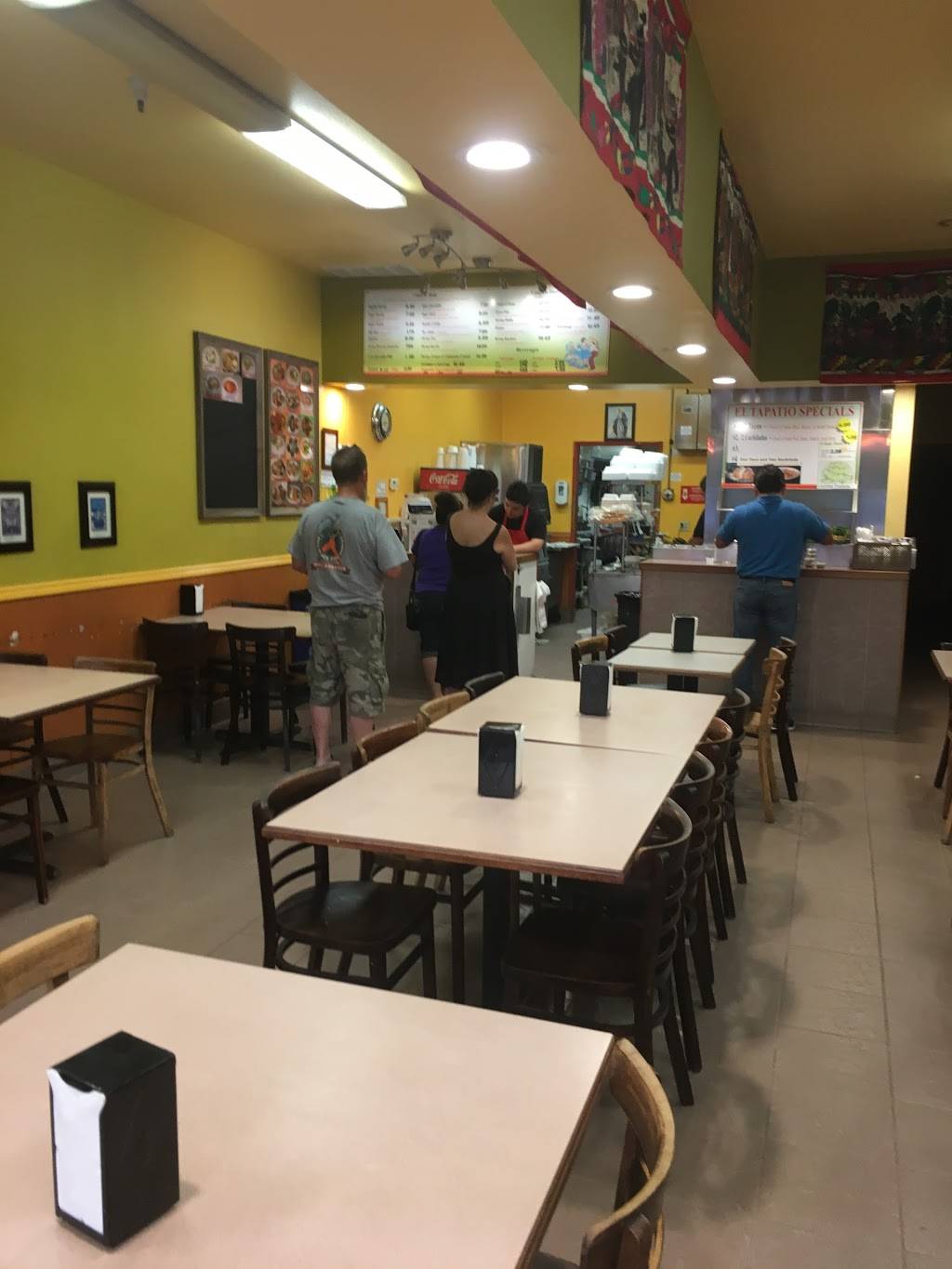 Taqueria El Tapatio | restaurant | 6364 Commerce Blvd, Rohnert Park, CA 94928, USA | 7075862826 OR +1 707-586-2826