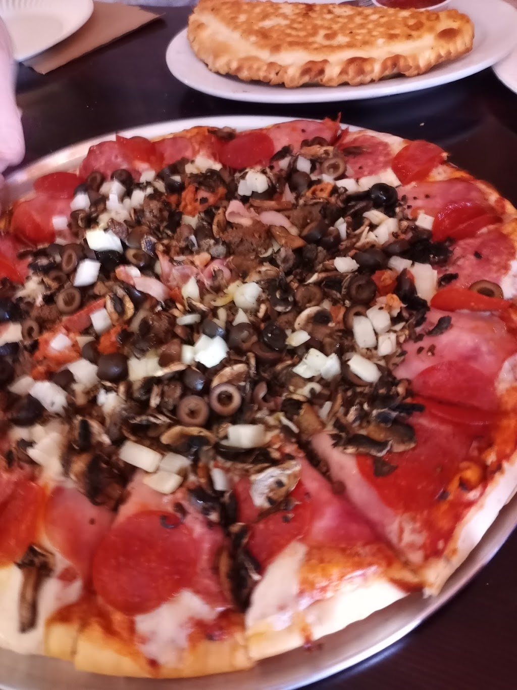 Mia & Pias Pizzeria & Brewhouse | restaurant | 3545 Summers Ln, Klamath Falls, OR 97603, USA | 5418844880 OR +1 541-884-4880