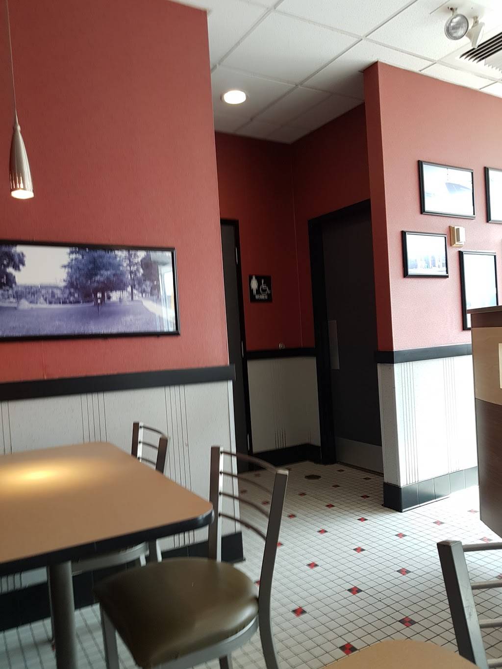 McDonalds | cafe | 2468 W South Airport Rd W, Traverse City, MI 49684, USA | 2319339248 OR +1 231-933-9248