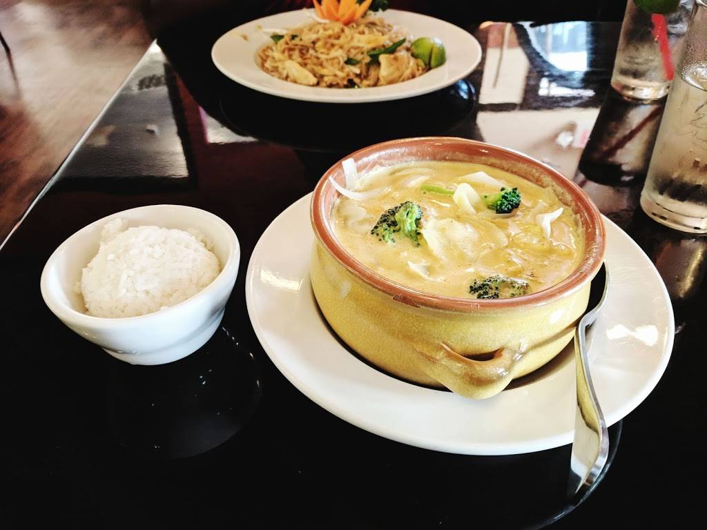 Yayas Thai Restaurant | restaurant | 5305 McCullough Ave, San Antonio, TX 78212, USA | 2103991454 OR +1 210-399-1454