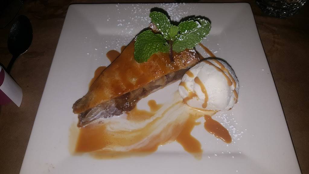 Farmhouse | restaurant | 81 Ludlow St, New York, NY 10002, USA | 2126779383 OR +1 212-677-9383