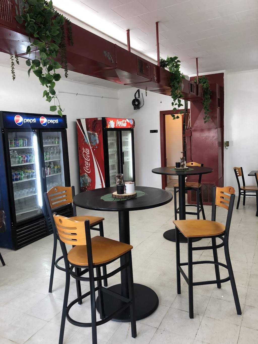 Sherlies Kitchen | restaurant | 263 Court St, Brockton, MA 02302, USA | 7742968687 OR +1 774-296-8687