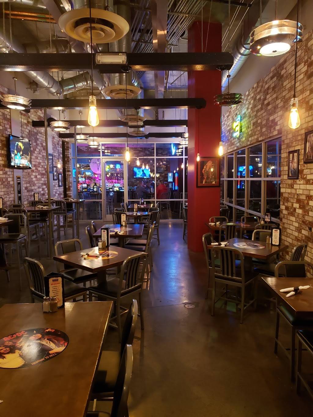 Vince Neils Tatuado Eat Drink Party University | restaurant | 360 E Tropicana Ave, Las Vegas, NV 89169, USA | 7025706878 OR +1 702-570-6878