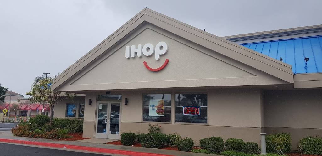 IHOP | restaurant | 700 E 45th St, Long Beach, CA 90807, USA | 5624228310 OR +1 562-422-8310