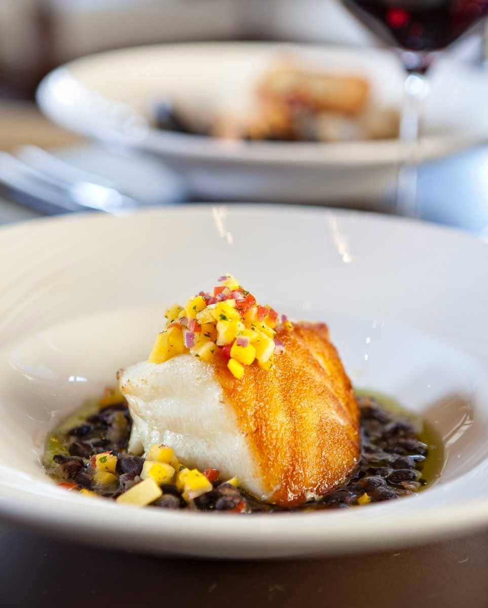 Deep Blu Seafood Grille | night club | 14651 Chelonia Pkwy, Orlando, FL 32821, USA | 4073902420 OR +1 407-390-2420