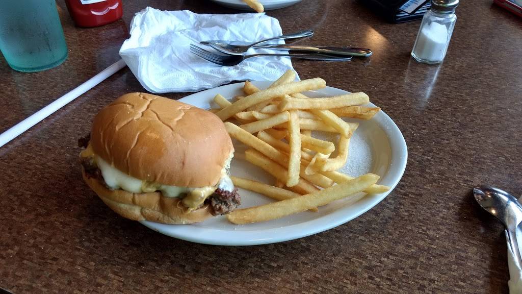 Russ Restaurant | restaurant | 6444 Division Ave S, Grand Rapids, MI 49548, USA | 6162812790 OR +1 616-281-2790