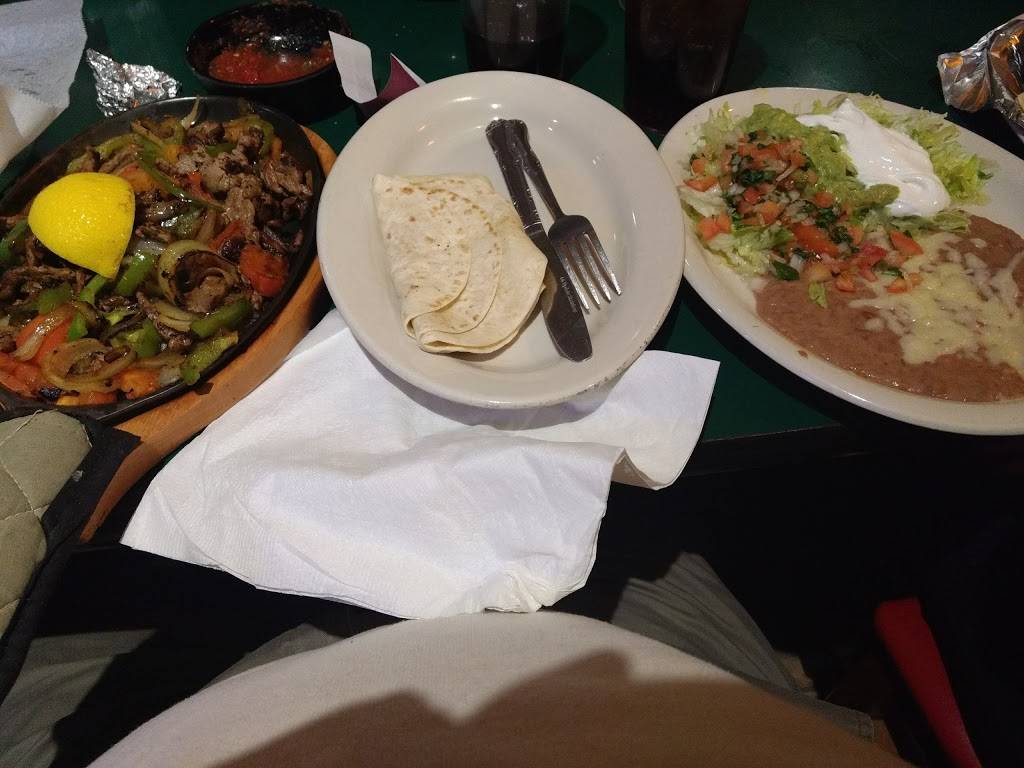 El Rodeo | restaurant | 11677 Fox Rd, Indianapolis, IN 46236, USA | 3178235167 OR +1 317-823-5167