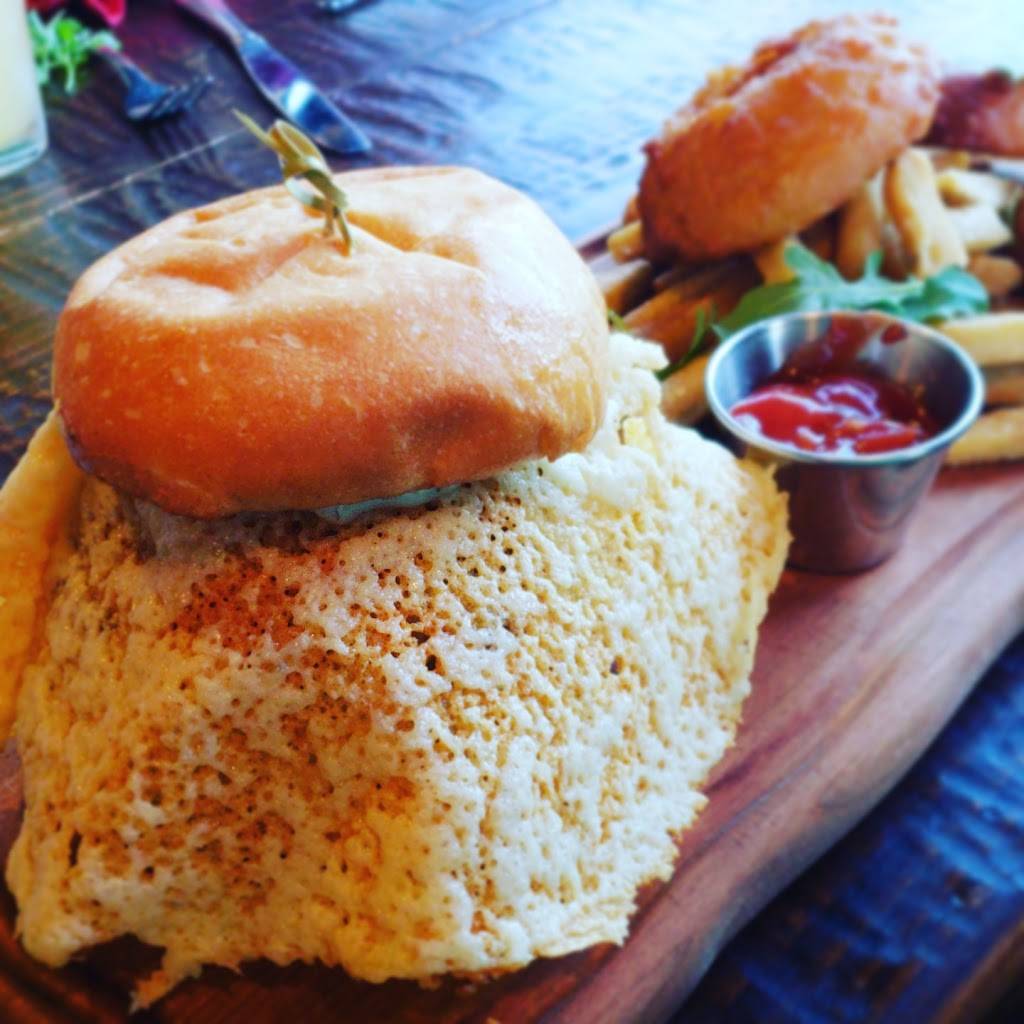 The Hive Grill | restaurant | 32475 Clinton Keith Rd, Wildomar, CA 92595, USA | 9516780722 OR +1 951-678-0722