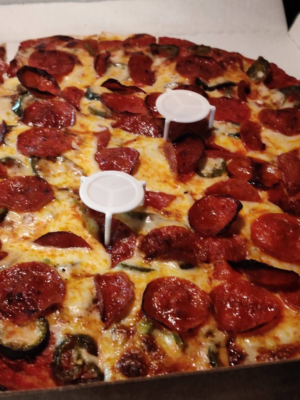 GH Pizzas | restaurant | 2113 Bloomingdale Rd, Glendale Heights, IL 60139, USA | 8474665236 OR +1 847-466-5236