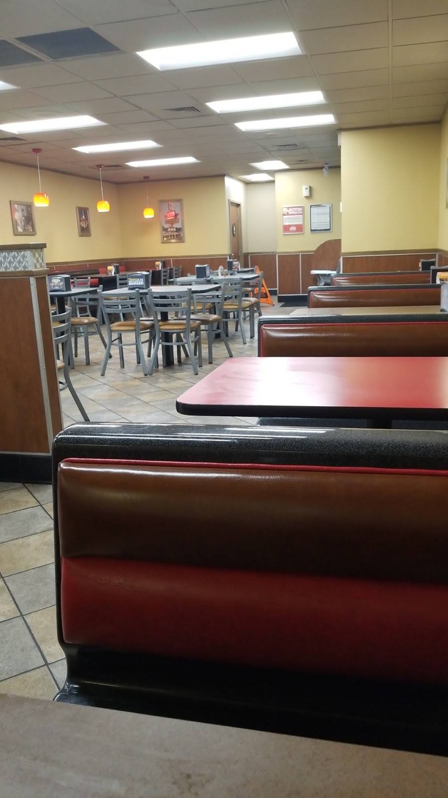 Hardees / Red Burrito | restaurant | 109 US-321, Hickory, NC 28601, USA | 8283249476 OR +1 828-324-9476