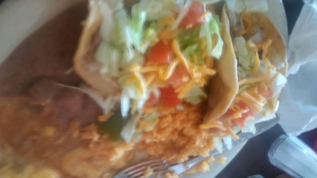 Lindas Mexican Restaurant | restaurant | 1424 Guadalupe St, San Antonio, TX 78207, USA | 2102717120 OR +1 210-271-7120