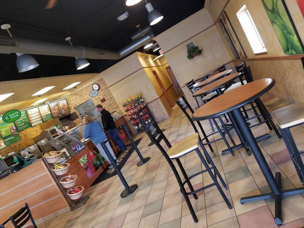 Subway | restaurant | 1325 Capital Ave NE, Battle Creek, MI 49017, USA | 2699690433 OR +1 269-969-0433
