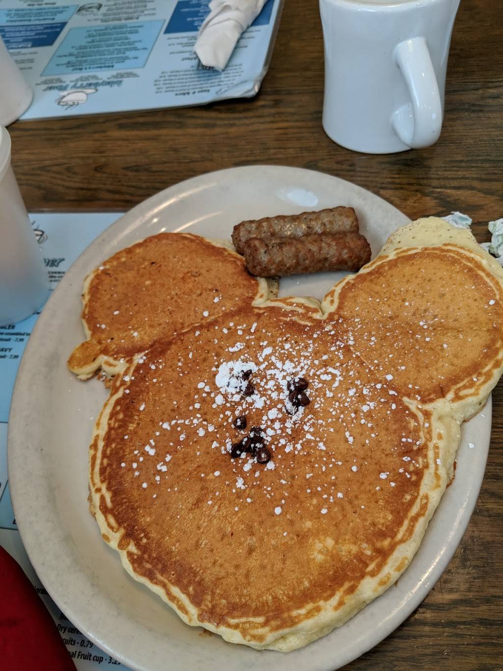 Mayberry Diner | restaurant | 8253 Mayberry Square S, Sylvania, OH 43560, USA | 4198243399 OR +1 419-824-3399