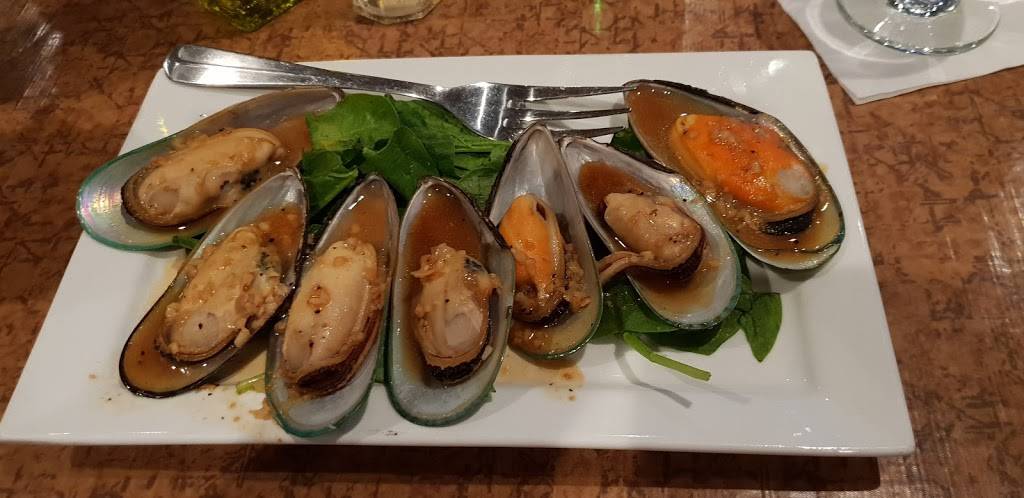 Antonios Italian Cuisine | restaurant | 2505 E 14 Mile Rd, Sterling Heights, MI 48310, USA | 5862645252 OR +1 586-264-5252