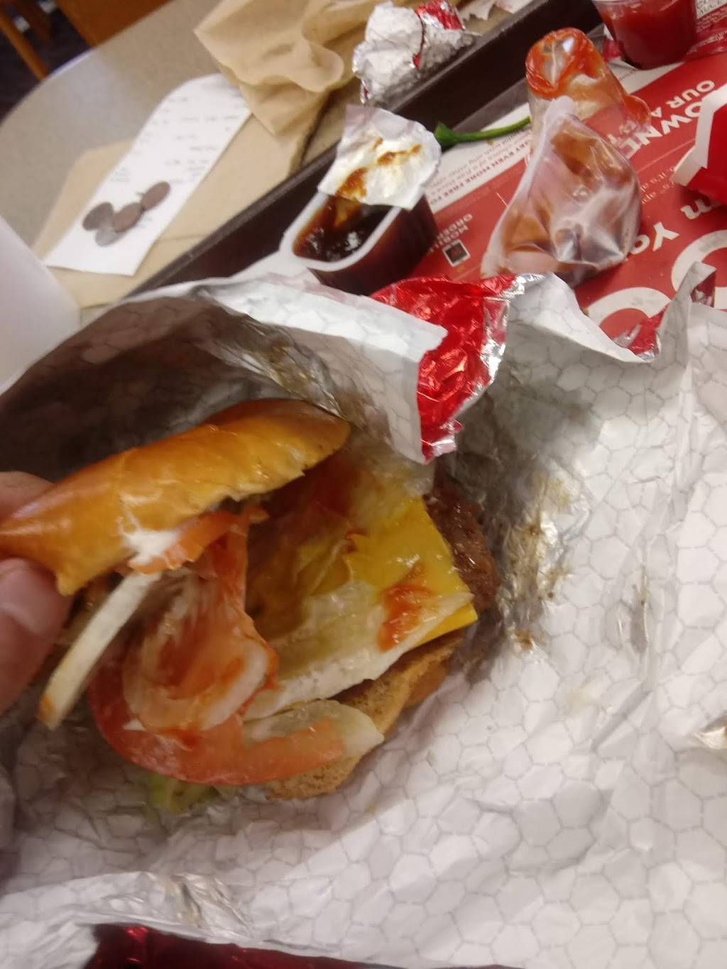 Wendys | restaurant | 11110 S Cicero Ave, Alsip, IL 60803, USA | 7084253390 OR +1 708-425-3390