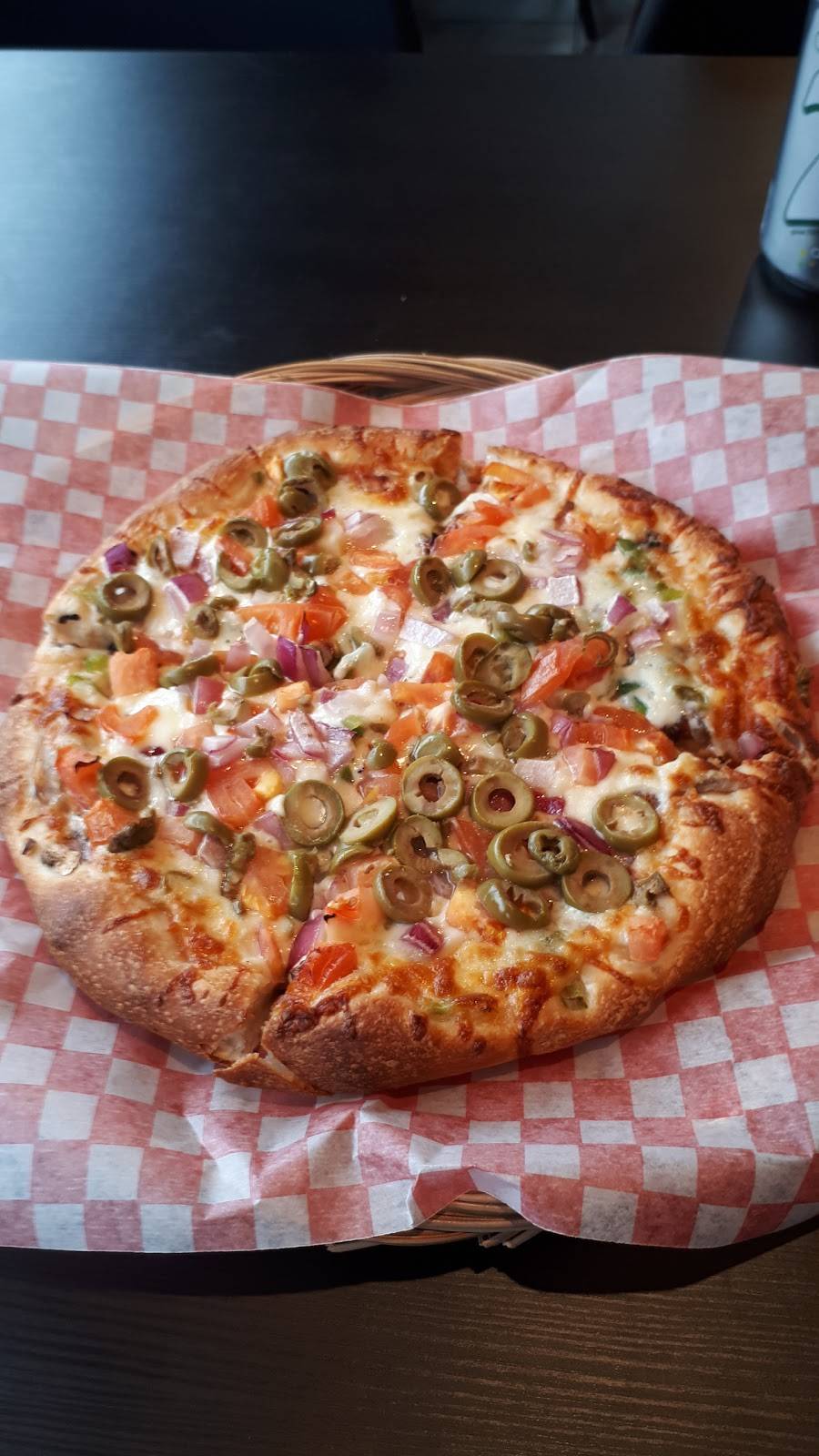 Pizza La Différence | restaurant | 556 Avenue de Buckingham, Gatineau, QC J8L 1N2, Canada | 8199862000 OR +1 819-986-2000