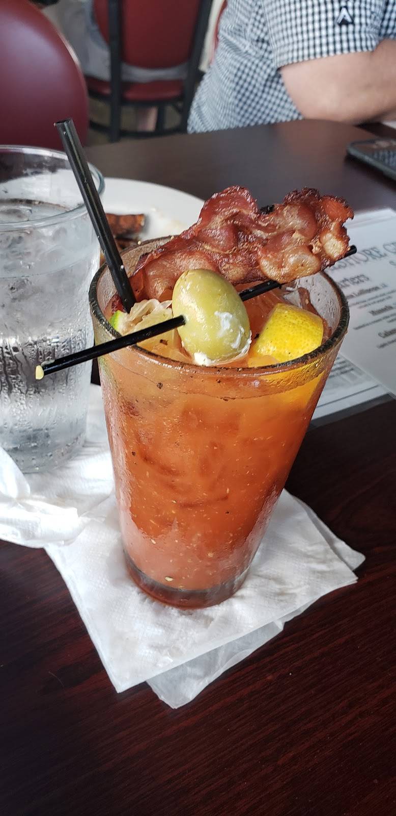 Lakeshore Grille | restaurant | 5600 Lake Resort Terrace #300, Chattanooga, TN 37415, USA | 4237102057 OR +1 423-710-2057