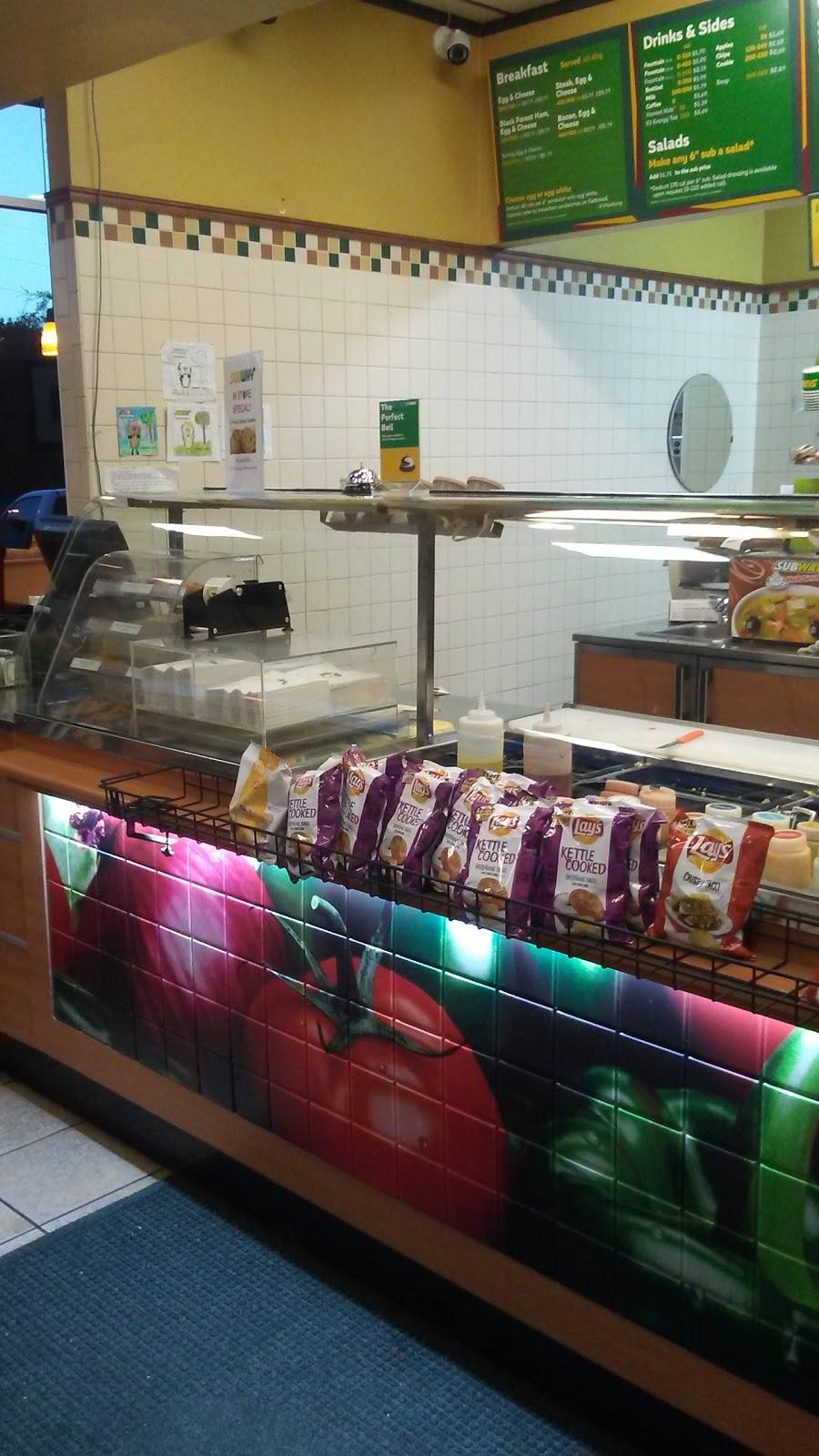 Subway | restaurant | 3620 Katy Fwy, Houston, TX 77007, USA | 2819124285 OR +1 281-912-4285