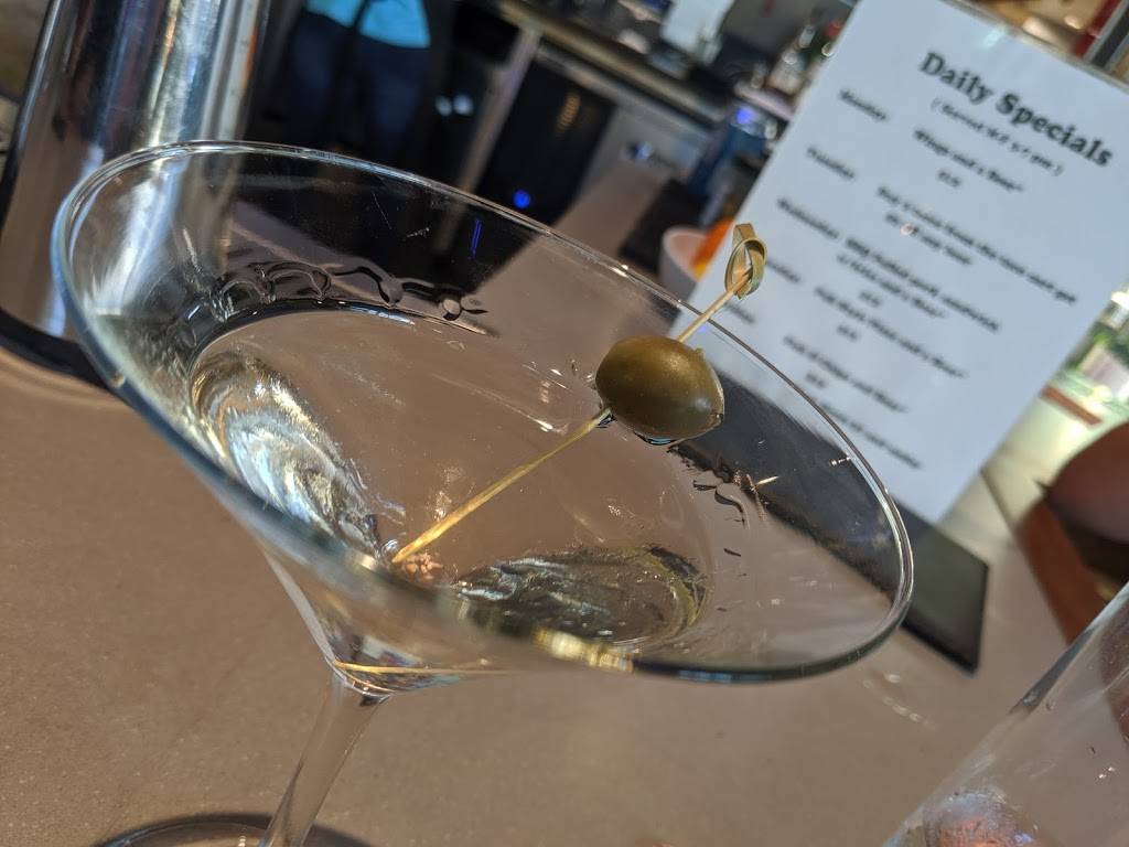 Stage 71 | restaurant | 3401 W Olive Ave, Burbank, CA 91505, USA | 8182395380 OR +1 818-239-5380