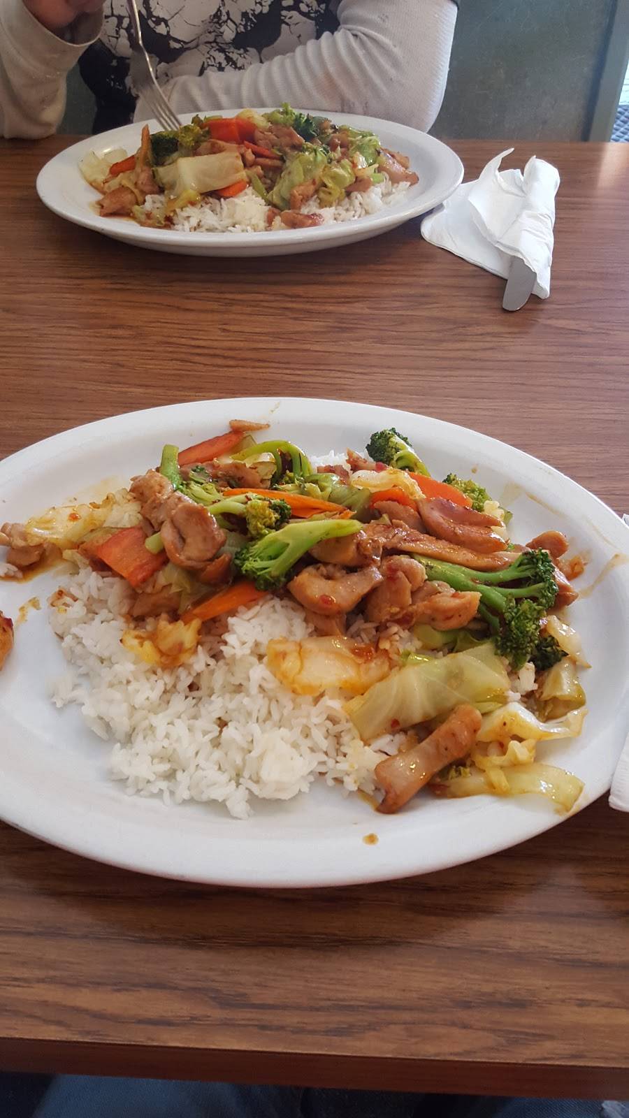 Pelicans Roost Fish & Chips | restaurant | 904 Lincoln Way, Auburn, CA 95603, USA | 5307459566 OR +1 530-745-9566