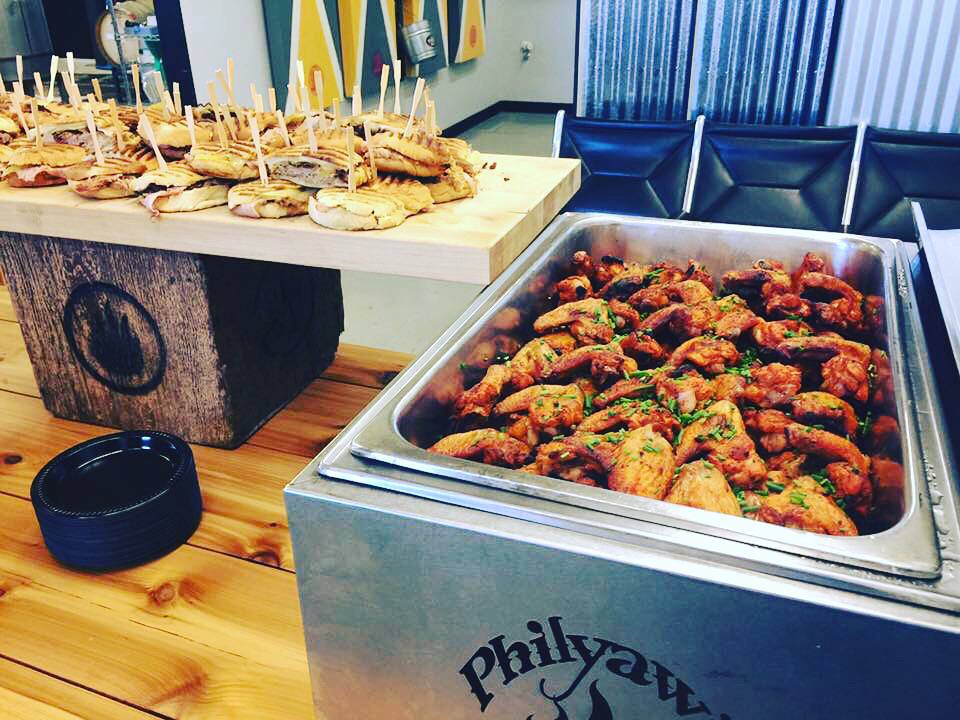 Philyaws Cookout & Catering | restaurant | 1050 Bethel Dr, Eugene, OR 97402, USA | 5413572377 OR +1 541-357-2377