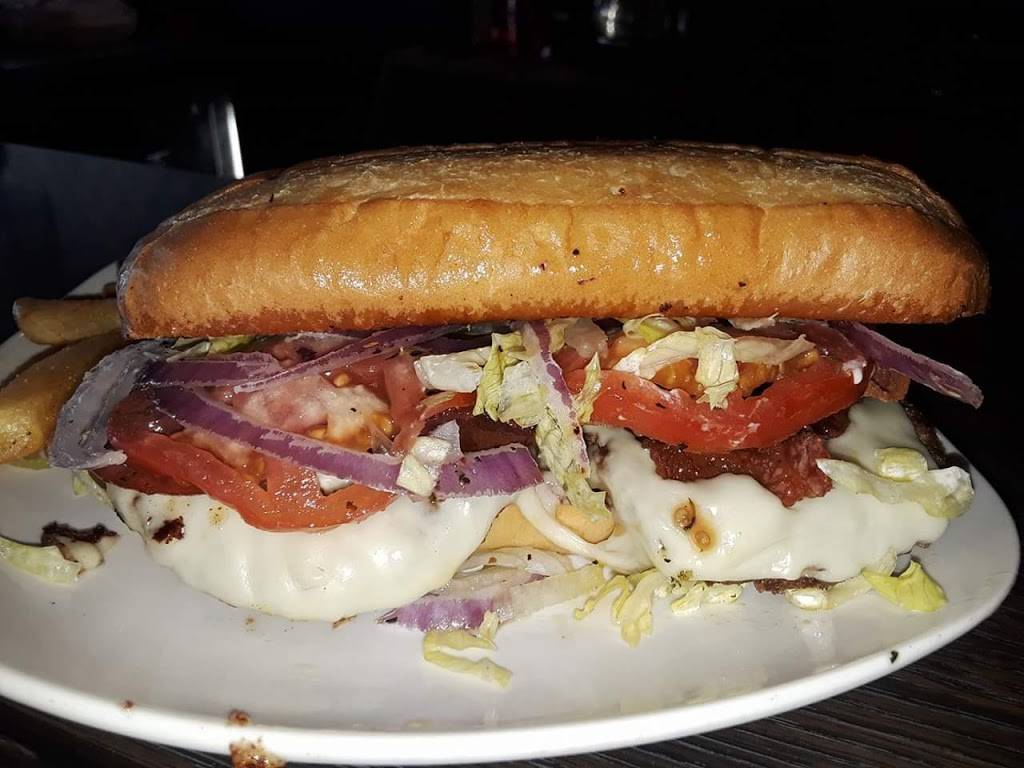 Three Kings bar and lounge | restaurant | 21899 Emery Rd, Warrensville Heights, OH 44128, USA | 2166393780 OR +1 216-639-3780