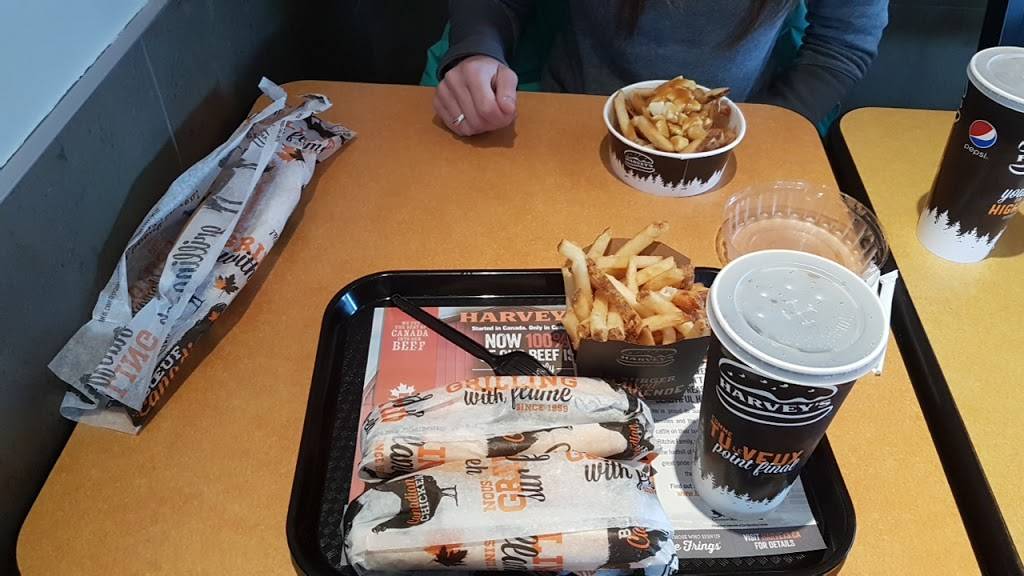 Harveys | restaurant | 490 Boulevard Saint-Joseph, Drummondville, QC J2C 2B7, Canada | 8198703006 OR +1 819-870-3006
