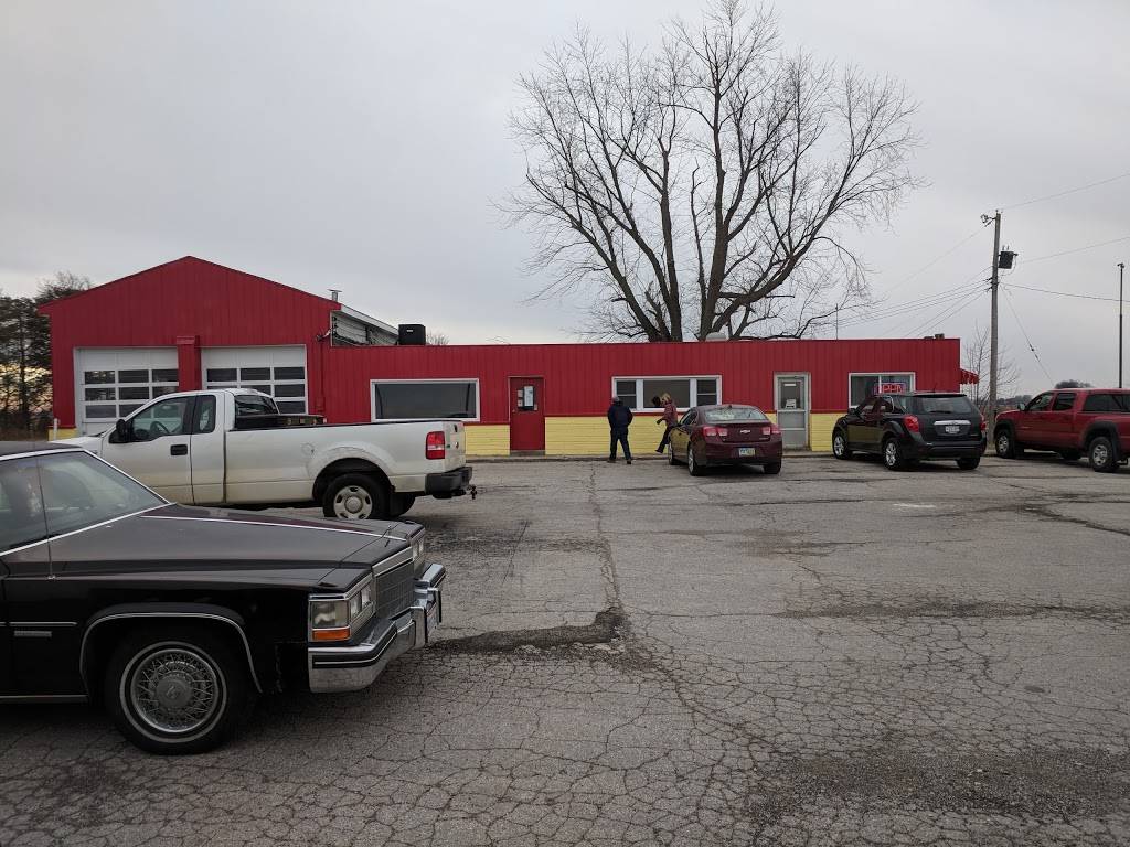 Henrys Restaurant | restaurant | 6275 US-40, West Jefferson, OH 43162, USA | 6148799321 OR +1 614-879-9321