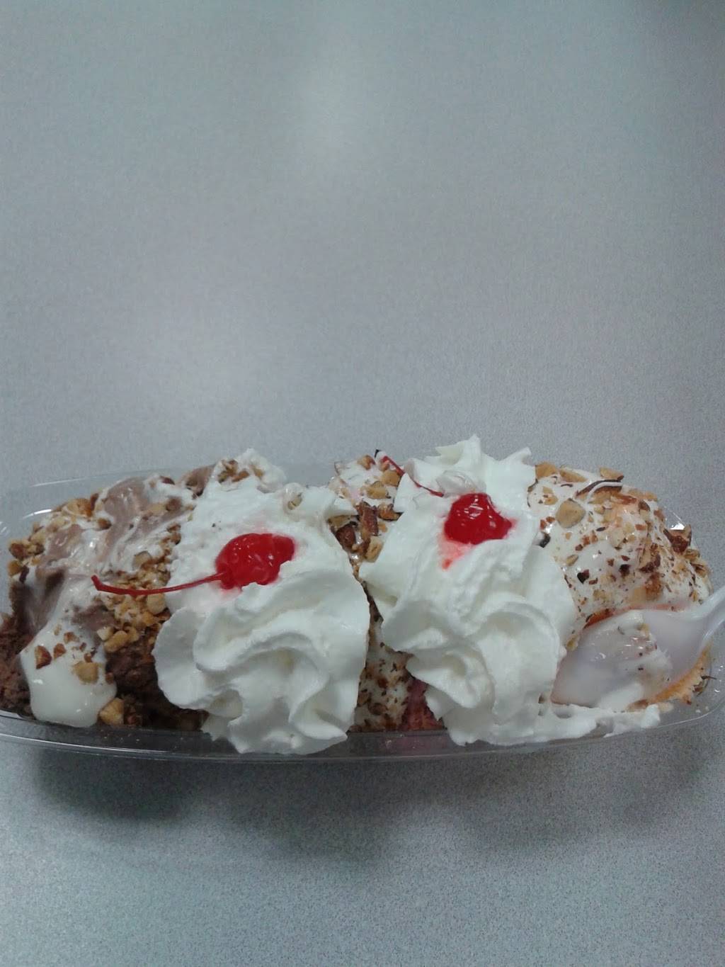 Braums Ice Cream & Burger Restaurant | restaurant | 1413 S Story Rd, Irving, TX 75060, USA | 9723132653 OR +1 972-313-2653