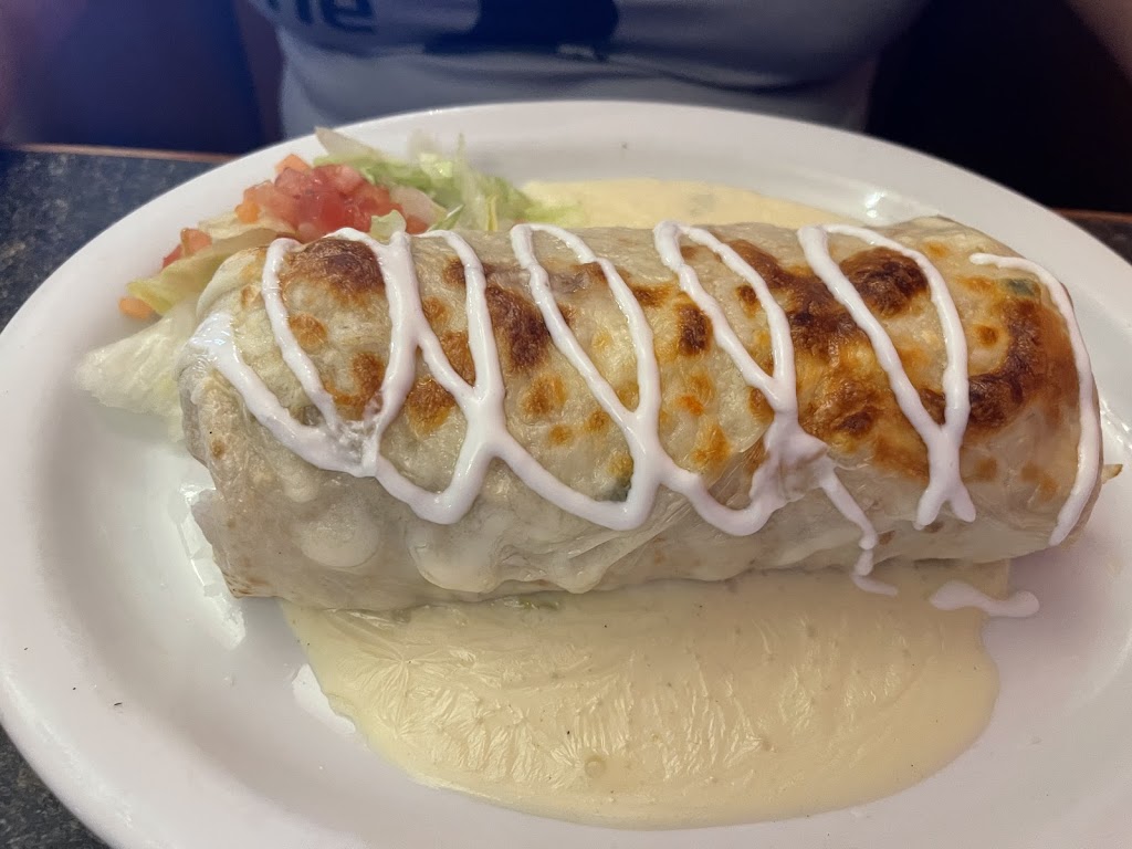 Burgos Queen Mexican food Grand Island NE | restaurant | 2610 S Locust St, Grand Island, NE 68801, USA | 3086754102 OR +1 308-675-4102