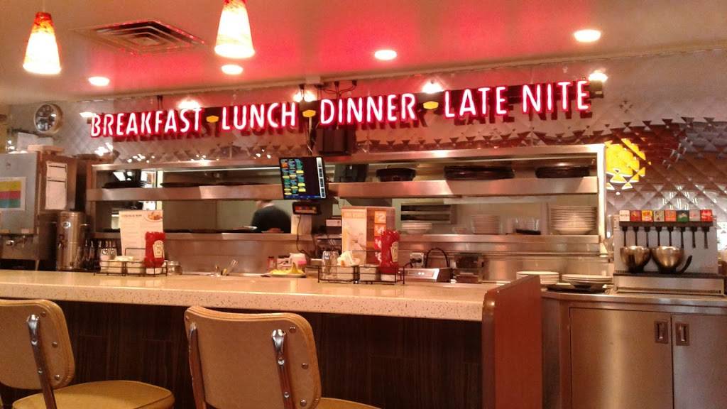 Dennys | restaurant | 468 Louden Rd, Saratoga Springs, NY 12866, USA | 5185801598 OR +1 518-580-1598