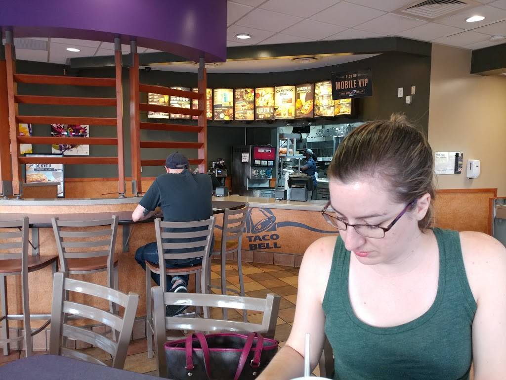 Taco Bell | meal takeaway | 1024 St Andrews Blvd, Charleston, SC 29407, USA | 8437692985 OR +1 843-769-2985