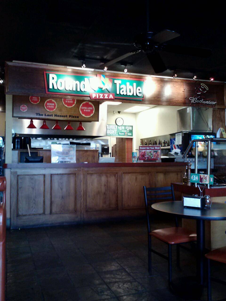 Round Table Pizza | meal delivery | 32525 Golden Lantern, Dana Point, CA 92629, USA | 9494969800 OR +1 949-496-9800