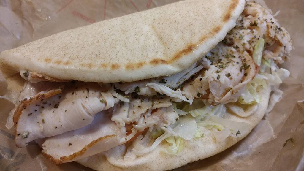 Arbys | restaurant | 1417 1st Ave SE, Cedar Rapids, IA 52403, USA | 3193662566 OR +1 319-366-2566