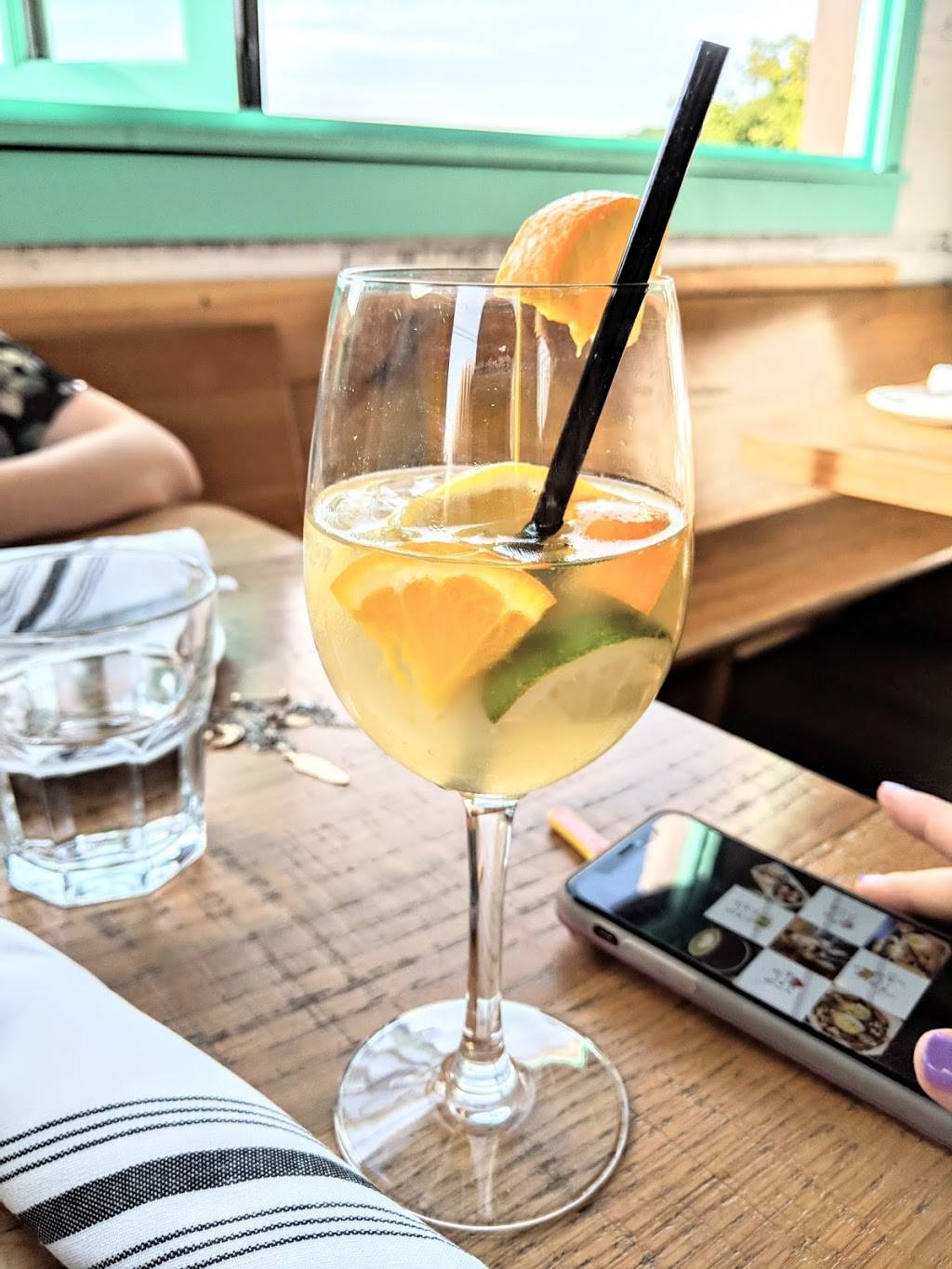 Barito Tacos & Cocktails | restaurant | 201 Main St suite c, Port Jefferson, NY 11777, USA | 6318288808 OR +1 631-828-8808